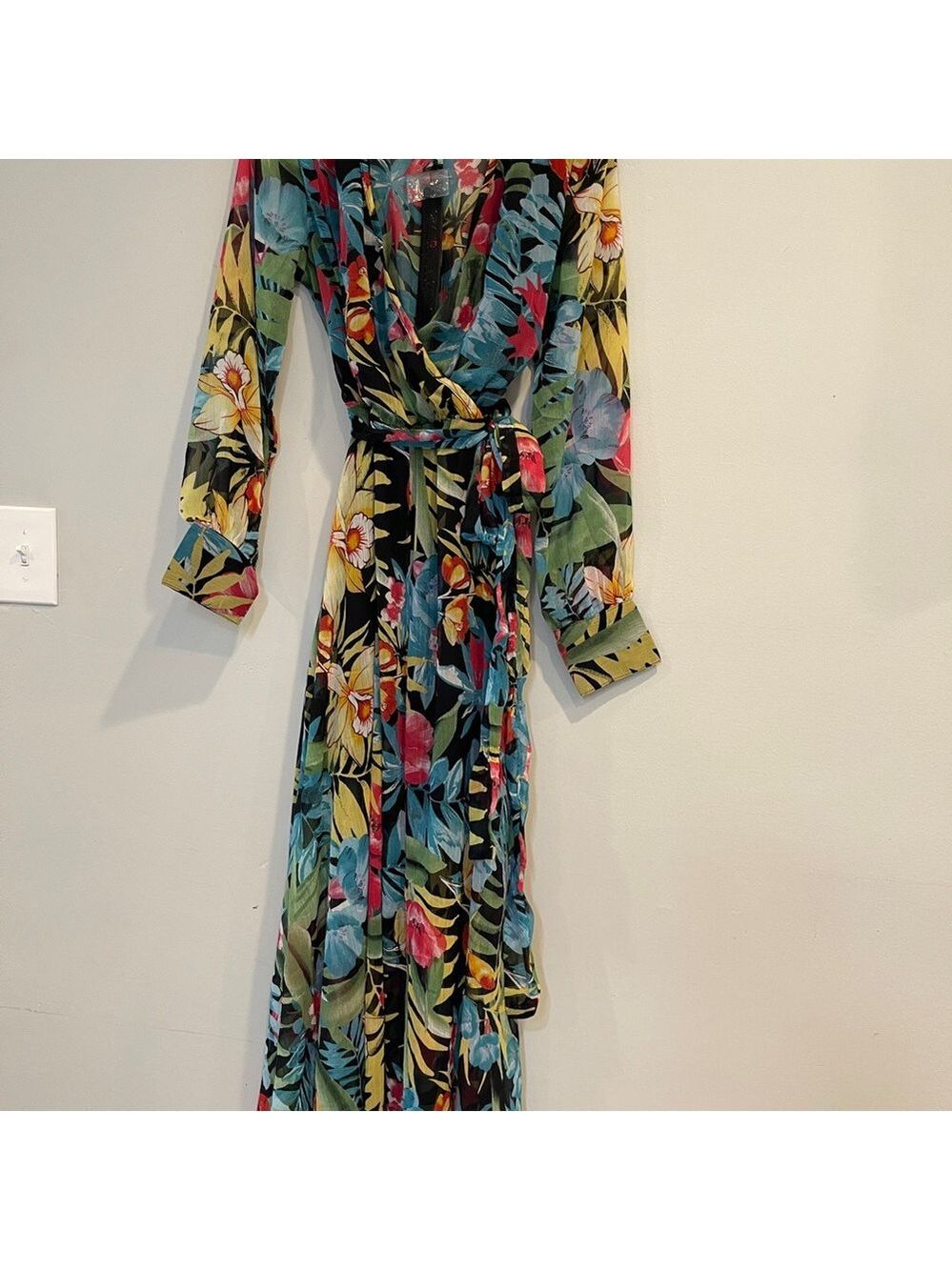 NWT Spy Zone Exchange Wrap Sundress - Size M - Picture 5 of 9